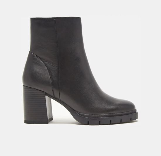 Picture of HIGH ANKLE BOOTS IN LEATHER