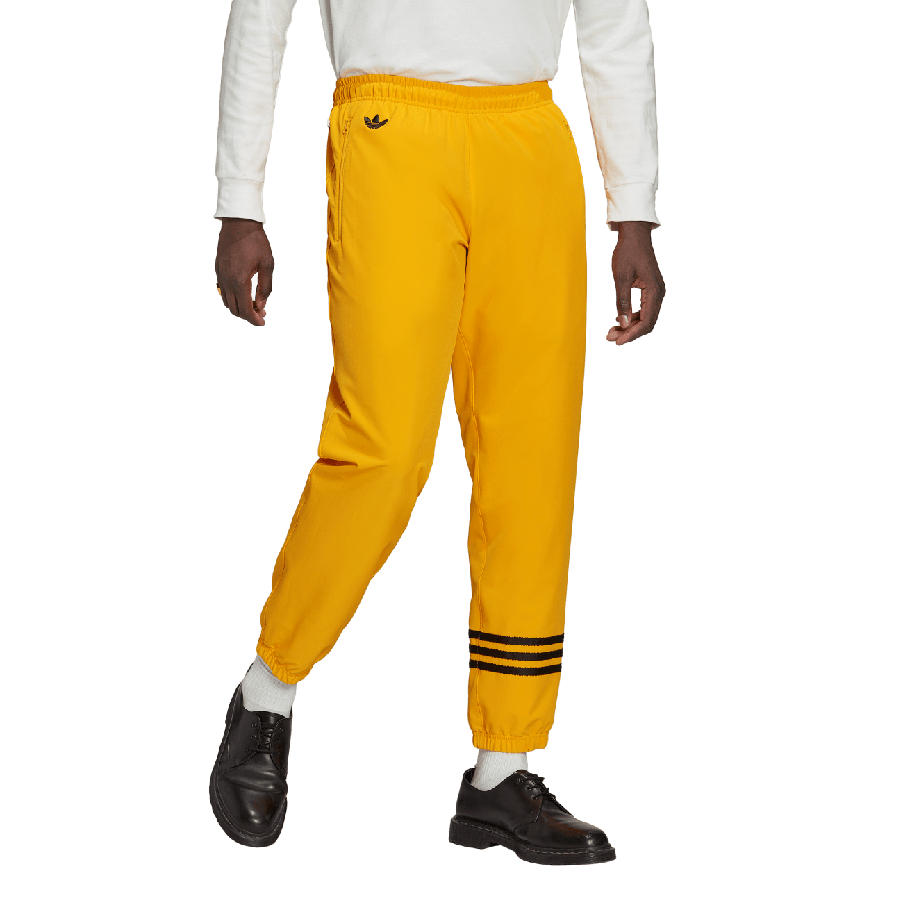 adicolor neuclassics track pants