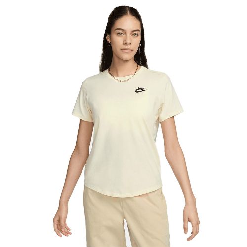 Picture of Sportswear Club Essentials T-Shirt