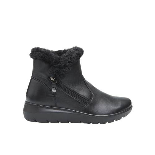 Leather Boots with Shearling Lining
