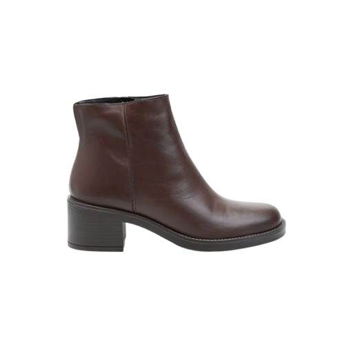 Picture of Block Heel Leather Ankle Boots with Zip