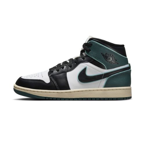 Picture of Air Jordan Retro 1 Mid SE Shoes
