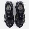 Picture of 9060 Black / Castlerock