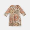 Picture of Kaftan With Embroidered Shell Collar
